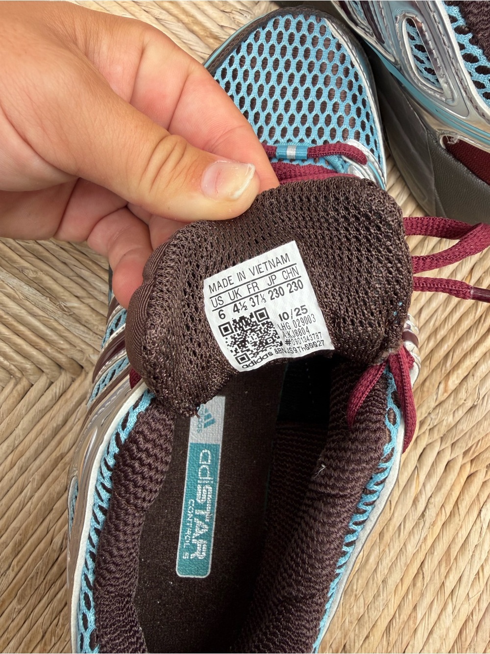 adidas Originals Adistar Control 5
Light Blue and Burgundy Mesh Running Sneakers - Picture 4 of 4